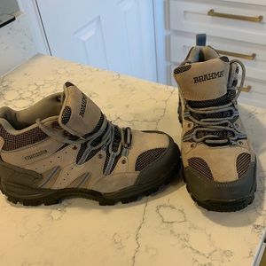 Brahma waterproof size 7 1/2 steel tie leather /suede upper work shoes/hiking